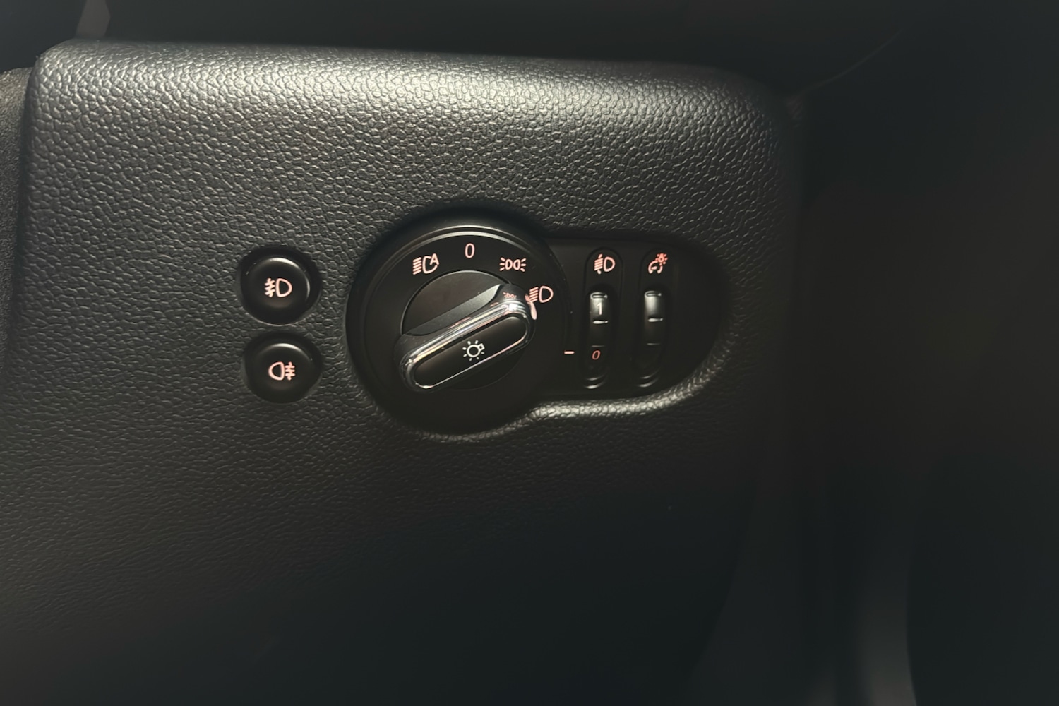 Used MINI Convertible 2016 for sale - 76516070: Photo 15