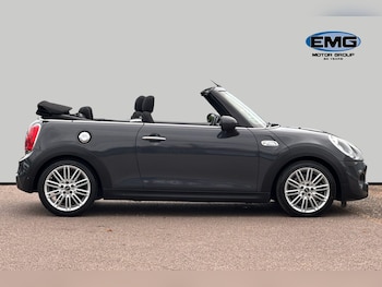 Used MINI Convertible 2016 for sale - 76516070: Photo