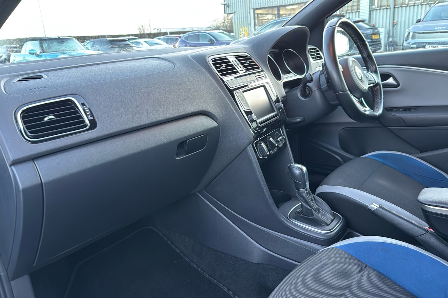 Used Volkswagen Polo 2016 for sale - 76789774: Photo 11