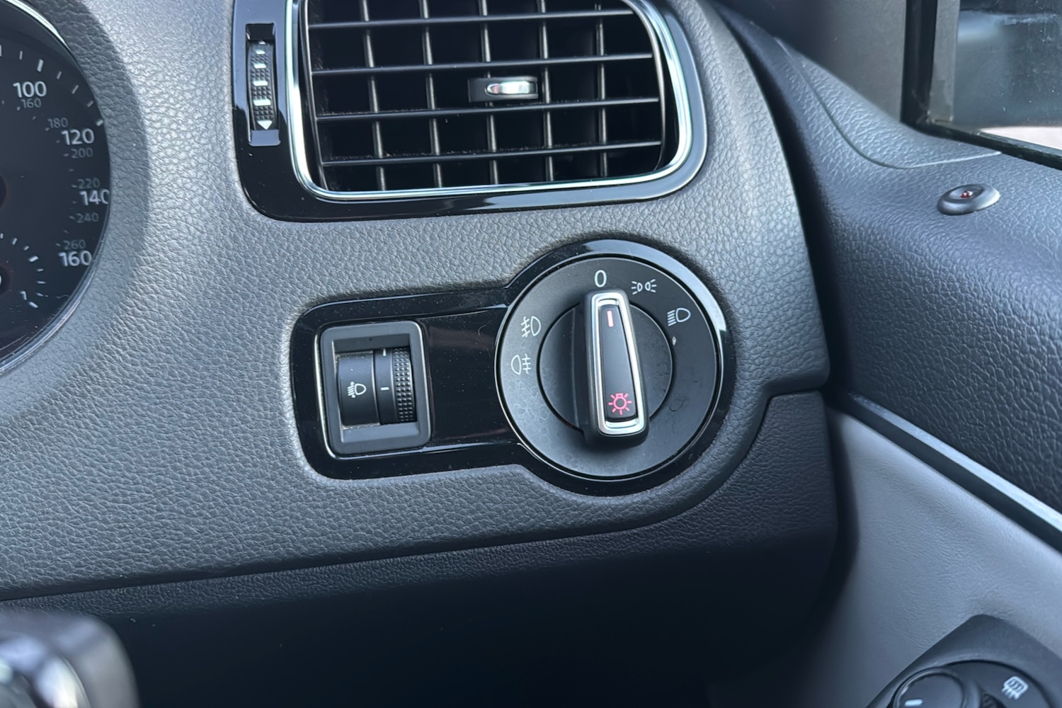 Used Volkswagen Polo 2016 for sale - 76789774: Photo 22