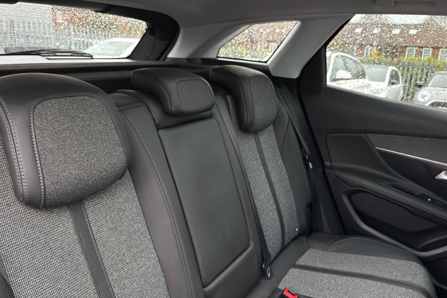 Used Peugeot 3008 2018 for sale - 77565796: Photo 11