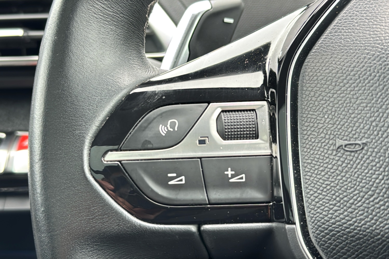 Used Peugeot 3008 2018 for sale - 77565796: Photo 16