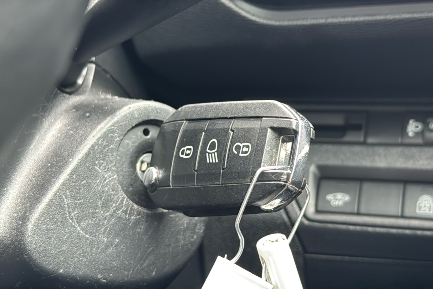 Used Peugeot 3008 2018 for sale - 77565796: Photo 22