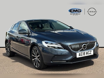 Used Volvo V40 2018 for sale - 79127887: Photo
