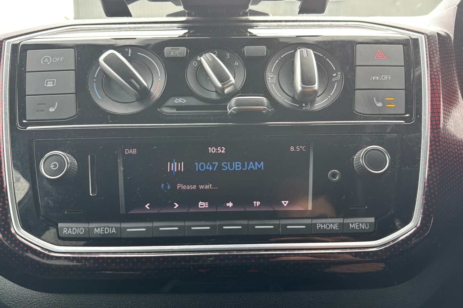 Used Volkswagen up! 2022 for sale - 77601765: Photo 21