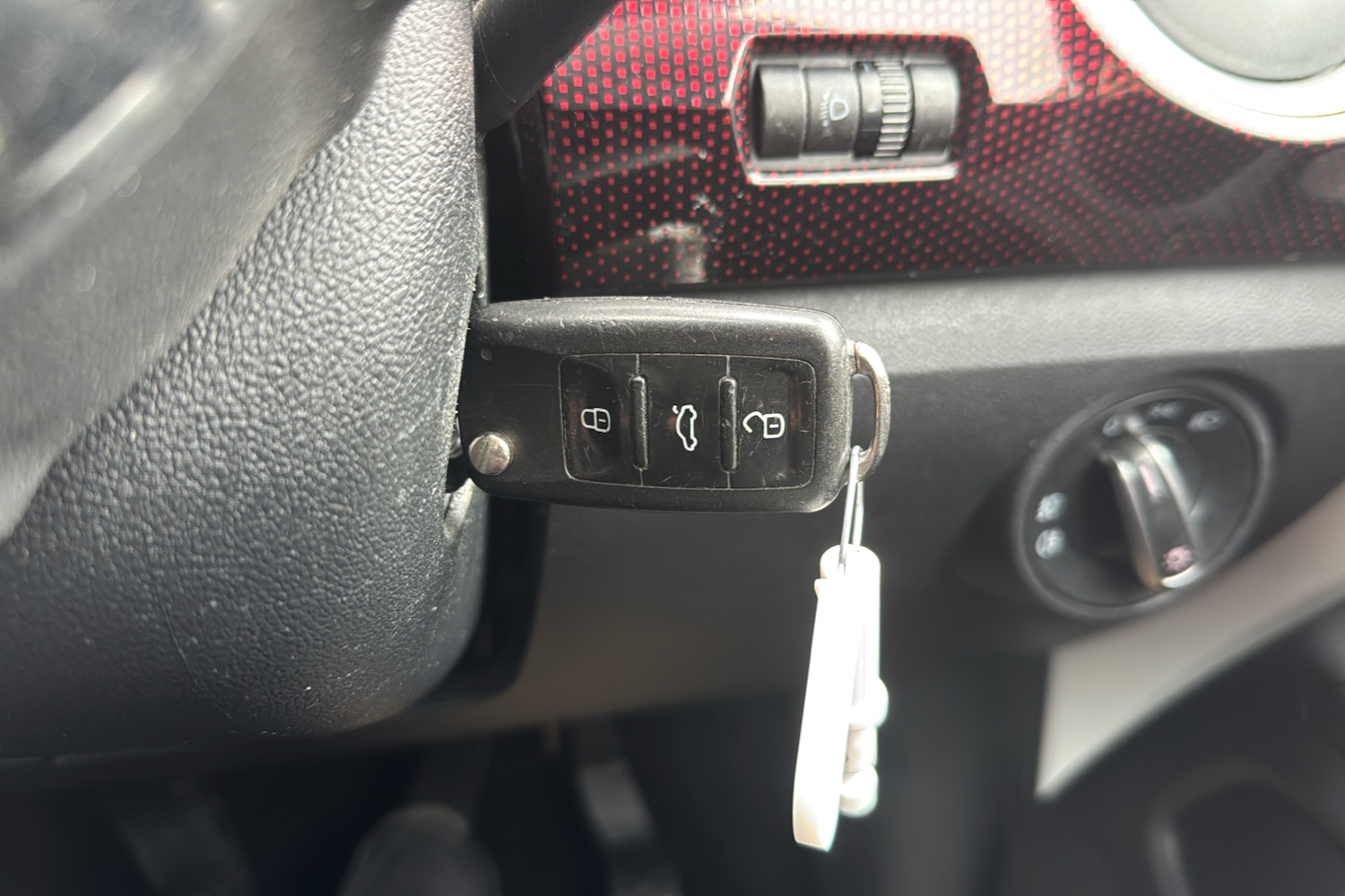 Used Volkswagen up! 2022 for sale - 77601765: Photo 23