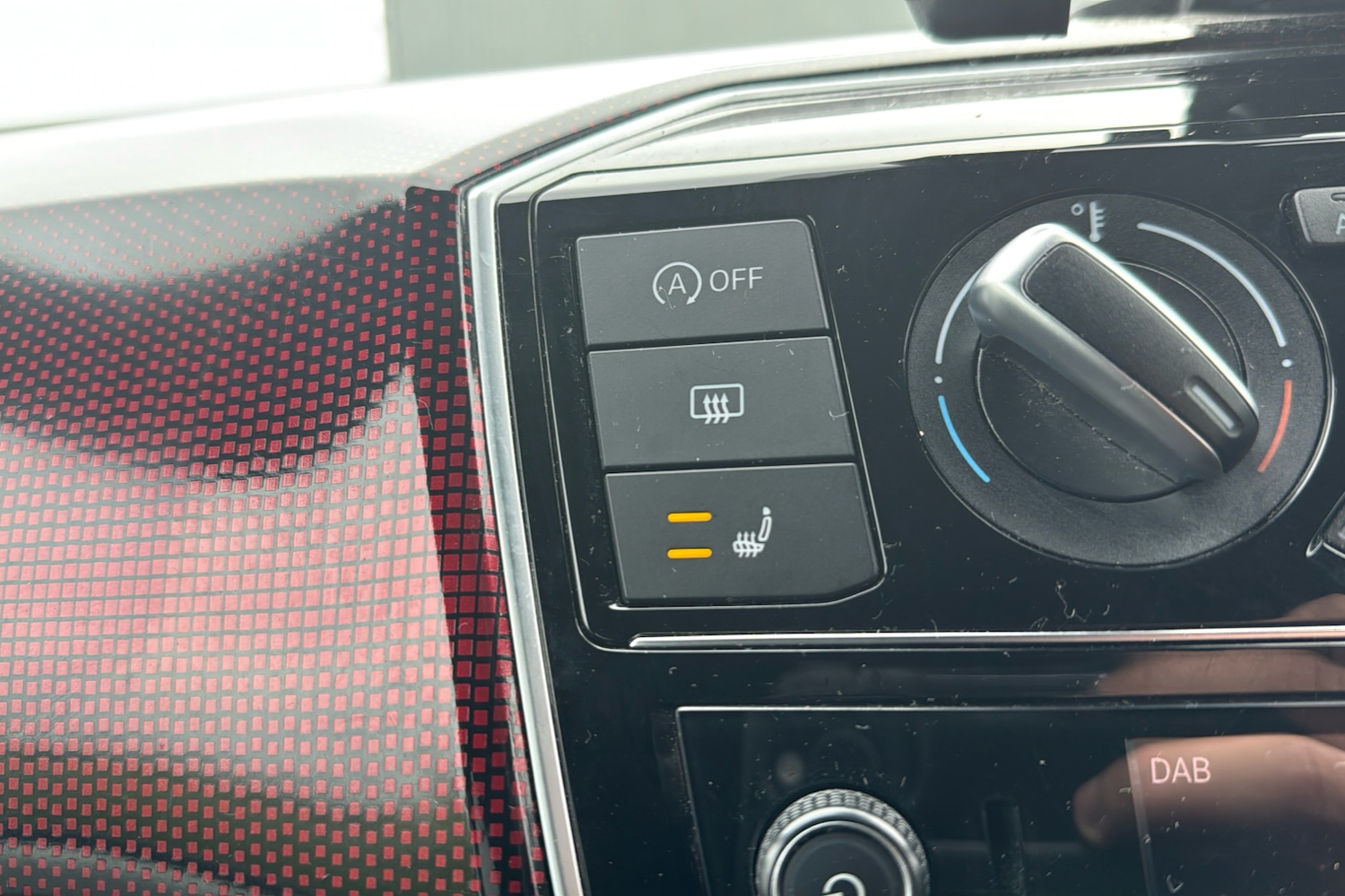 Used Volkswagen up! 2022 for sale - 77601765: Photo 24