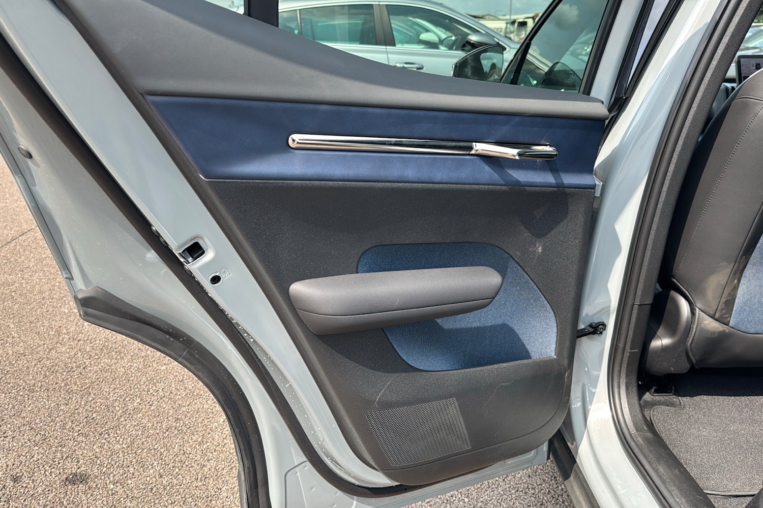 Used Volvo EX30 2024 for sale - 76516076: Photo 39