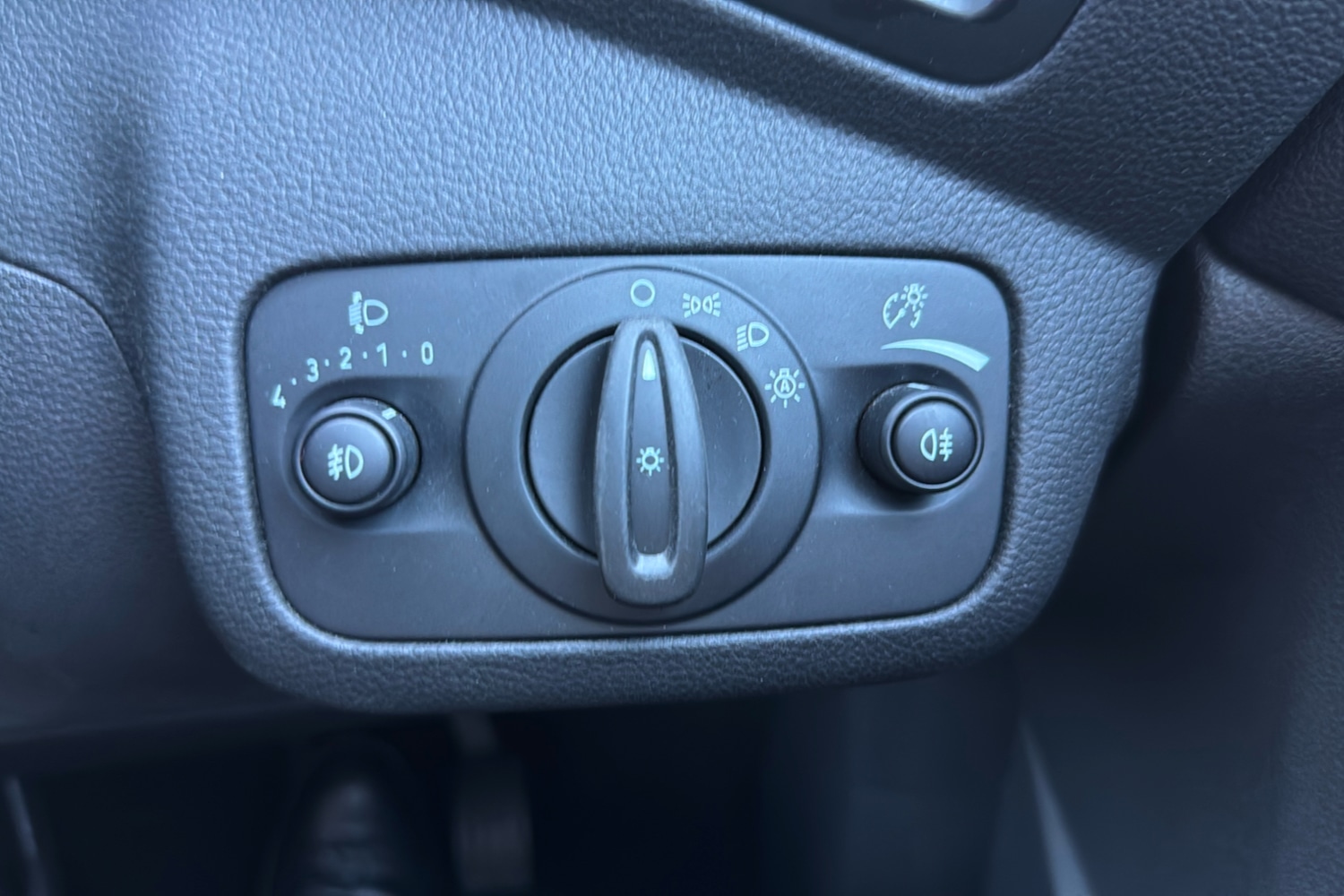 Used Ford C-Max 2017 for sale - 75944166: Photo 15