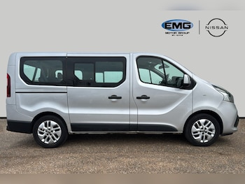 Used Nissan NV300 2017 for sale - 77996366: Photo