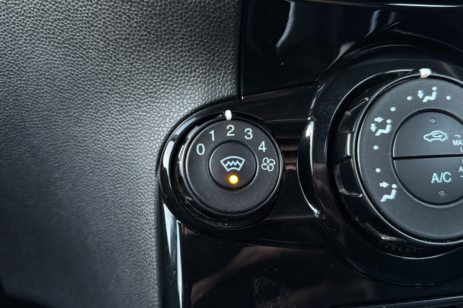 Used Ford Fiesta 2017 for sale - 77113967: Photo 36