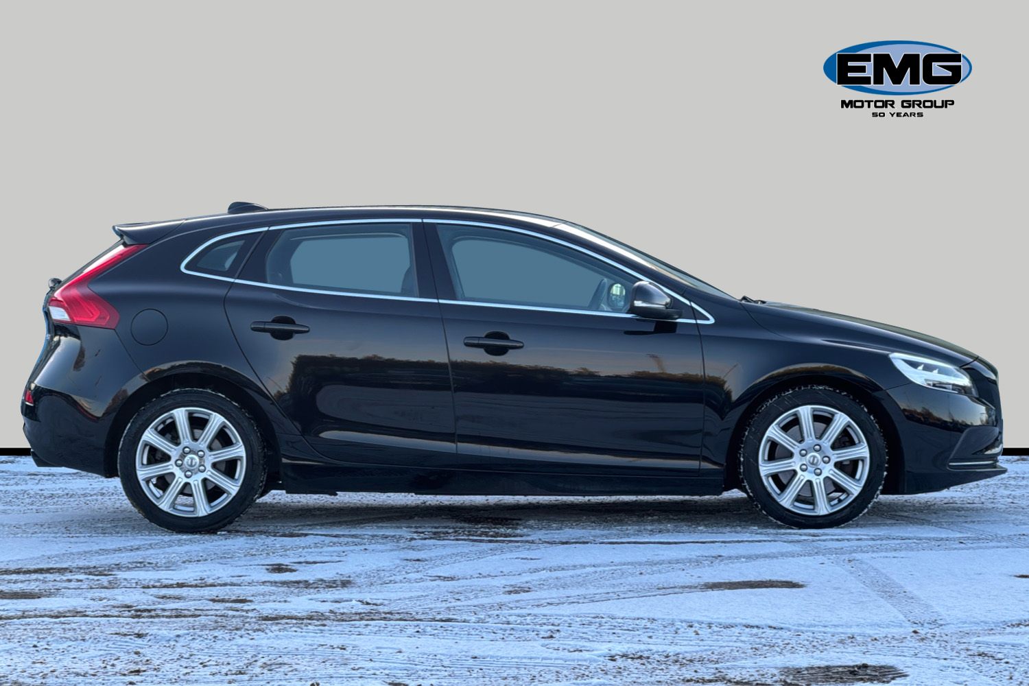 Used Volvo V40 2017 for sale - 77298142: Photo 4