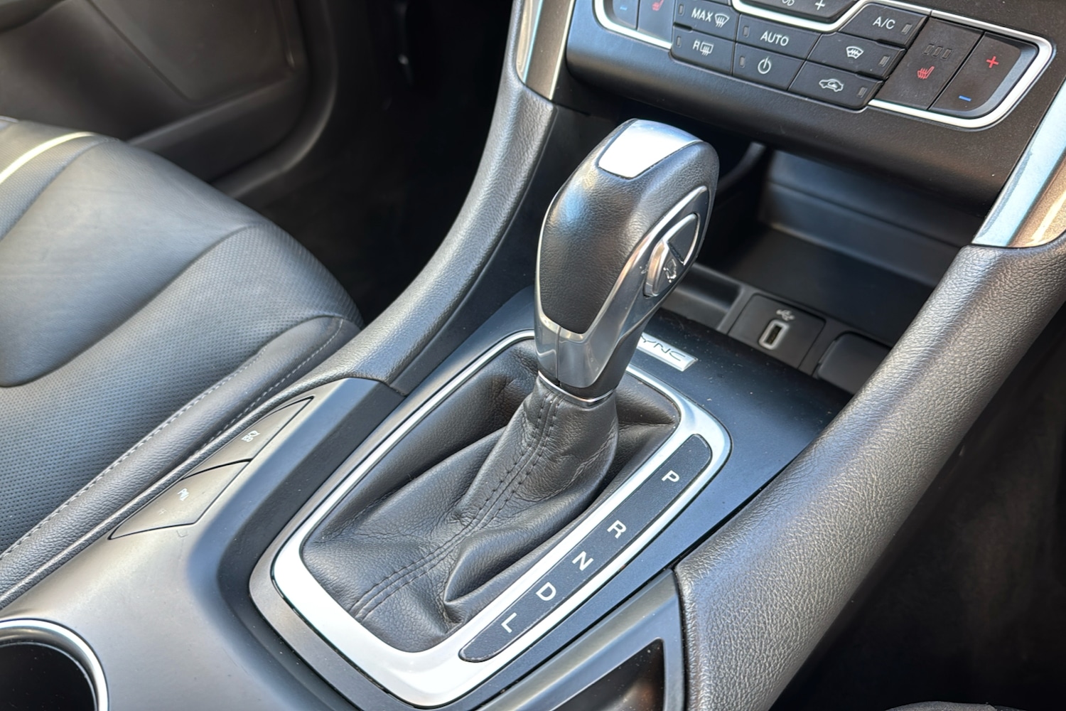 Used Ford Mondeo 2019 for sale - 76435970: Photo 13