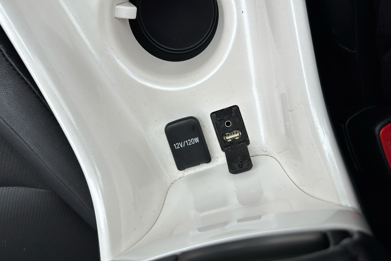 Used Toyota Prius 2016 for sale - 77815238: Photo 21