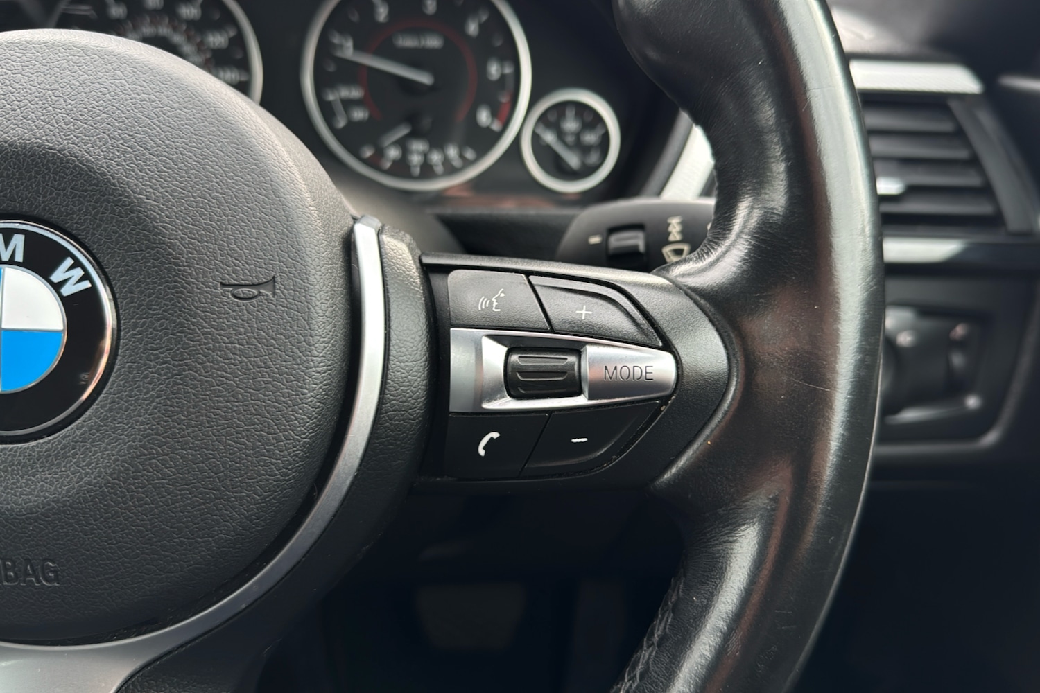 Used BMW 3 Series 2015 for sale - 77113985: Photo 18