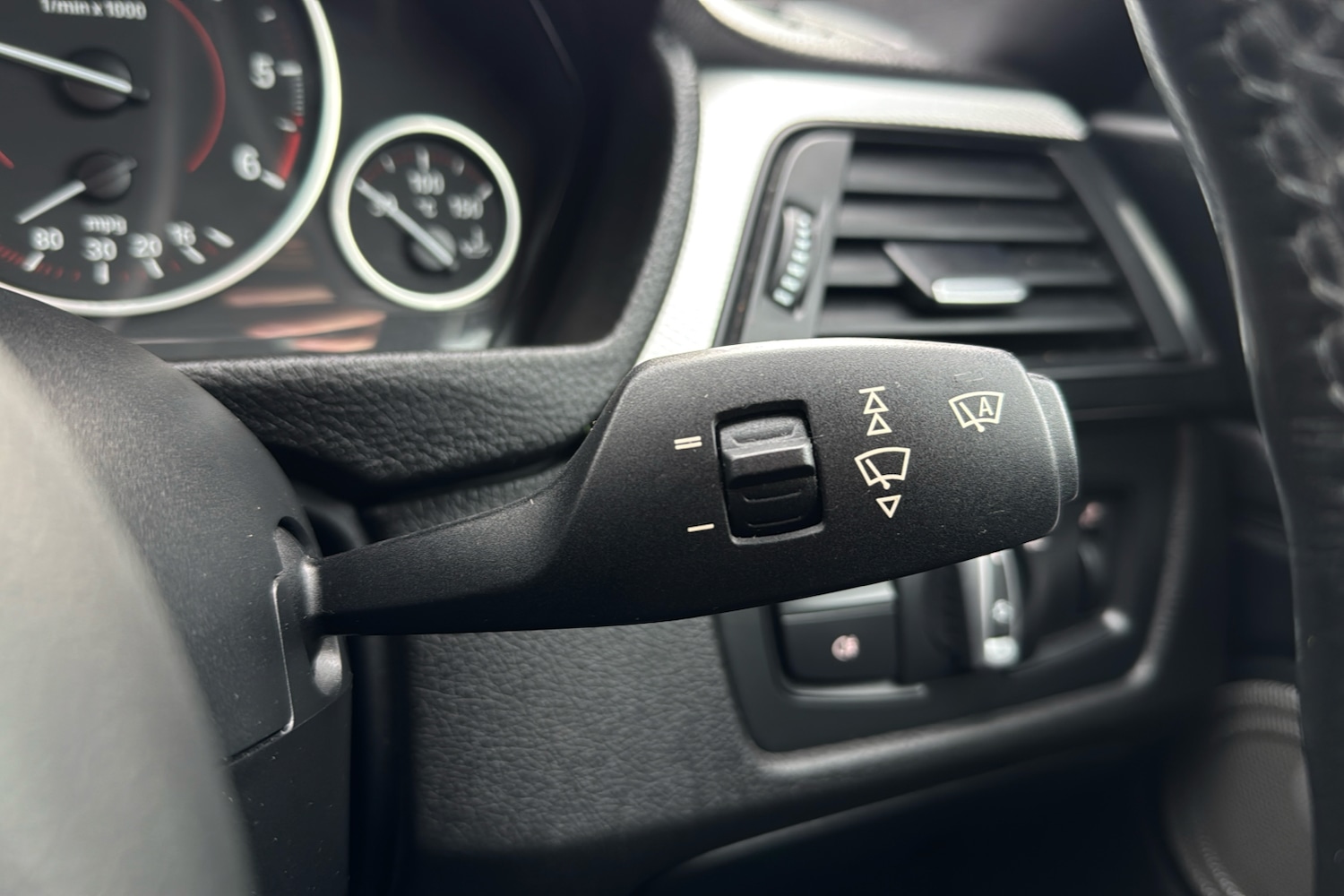 Used BMW 3 Series 2015 for sale - 77113985: Photo 31