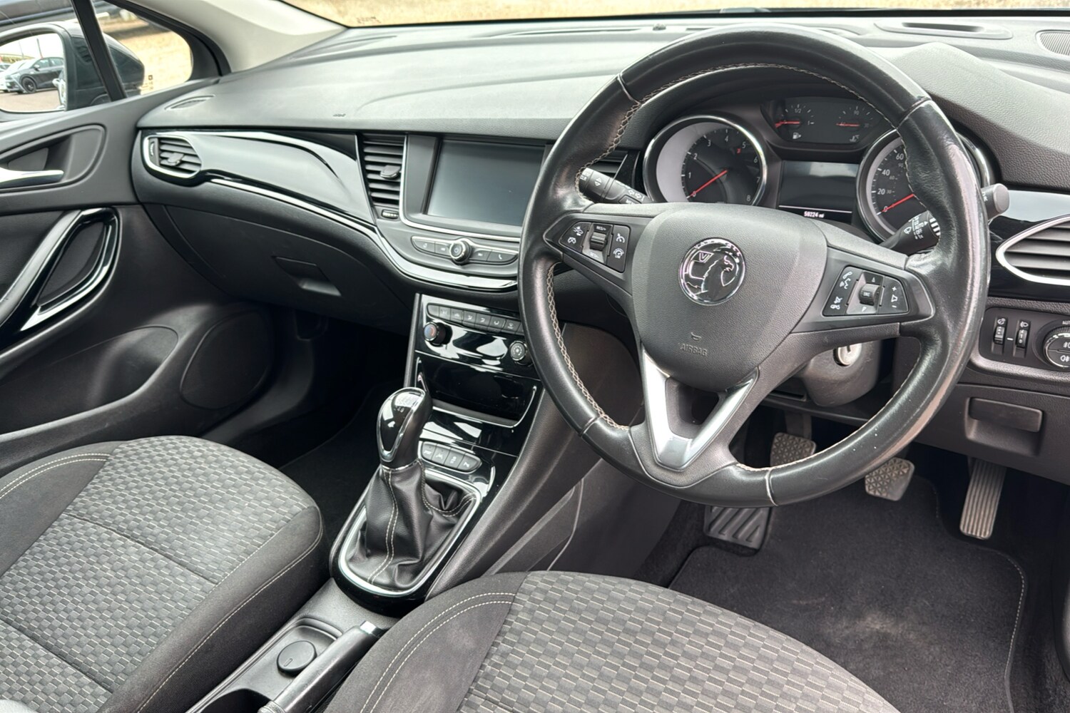 Used Vauxhall Astra 2017 for sale - 76087695: Photo 10