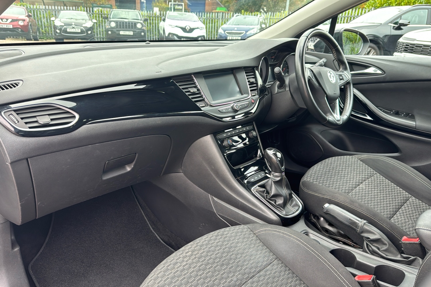 Used Vauxhall Astra 2017 for sale - 76087695: Photo 11