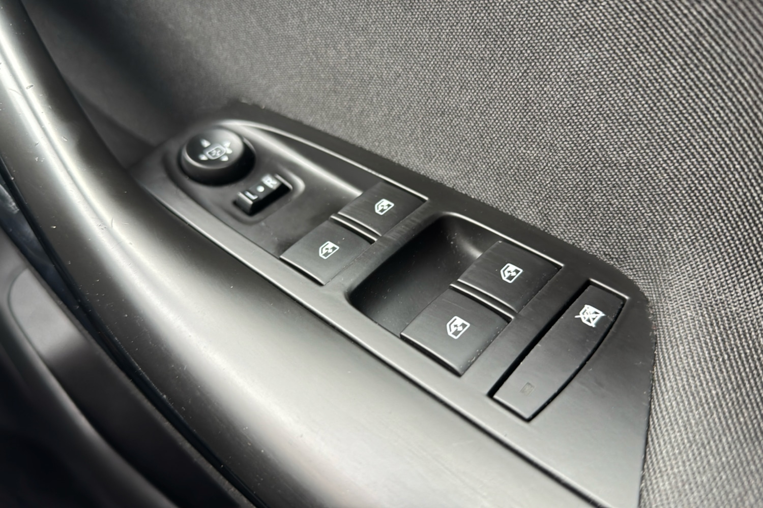 Used Vauxhall Astra 2017 for sale - 76087695: Photo 15