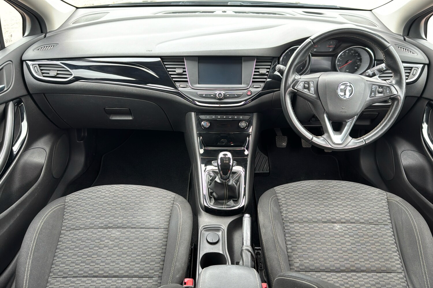 Used Vauxhall Astra 2017 for sale - 76087695: Photo 9