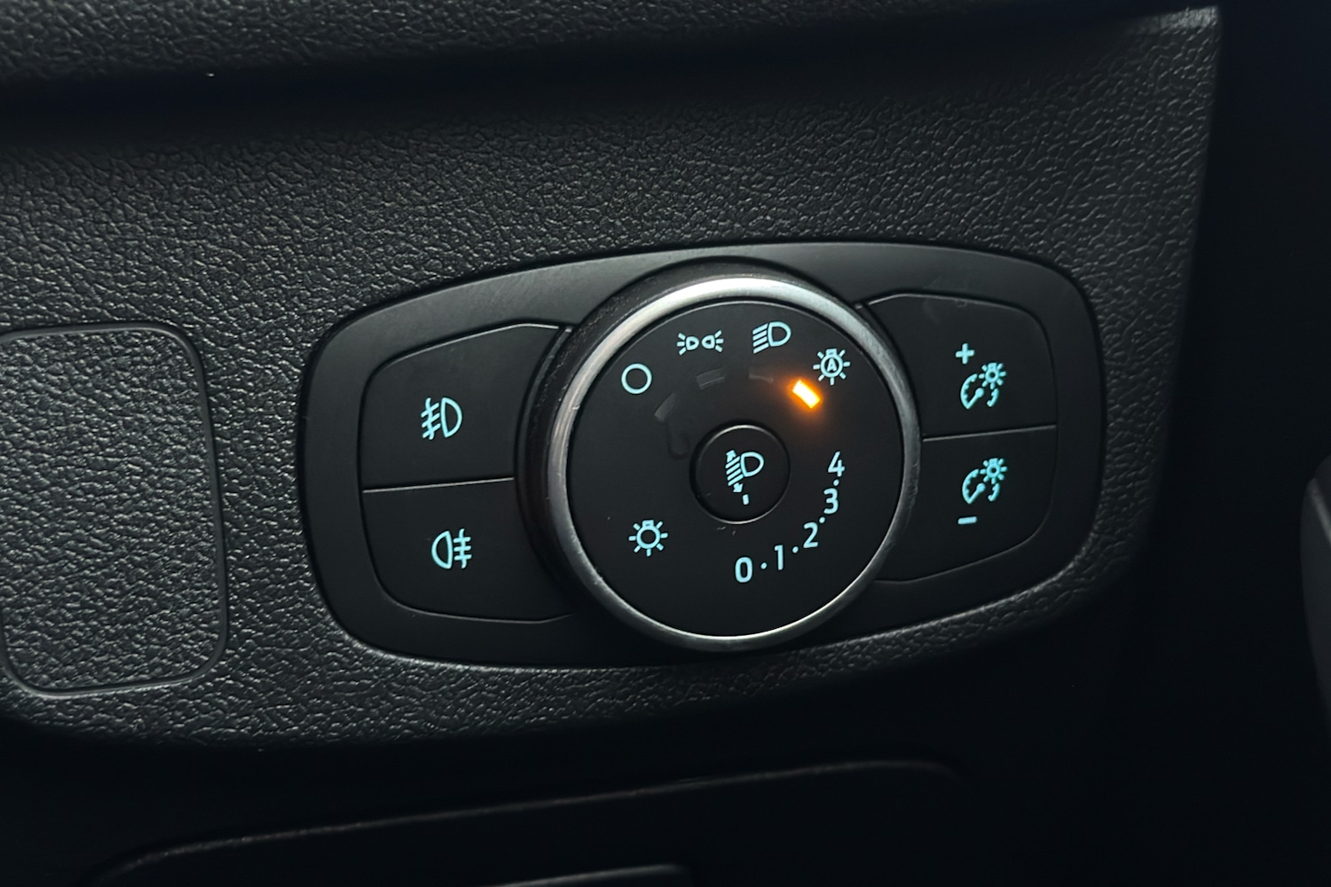 Used Ford Focus 2018 for sale - 76524067: Photo 31