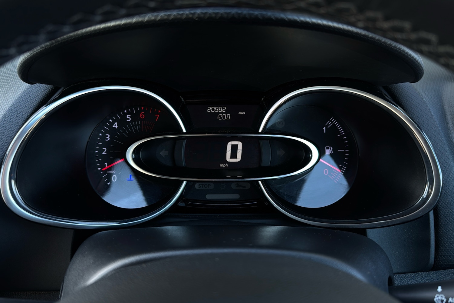 Used Renault Clio 2017 for sale - 76339429: Photo 14