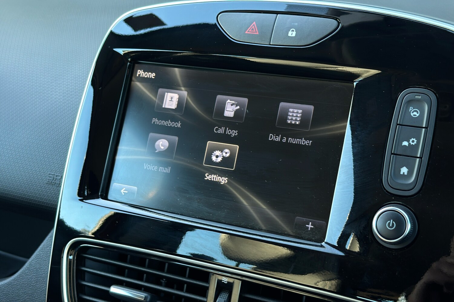 Used Renault Clio 2017 for sale - 76339429: Photo 20