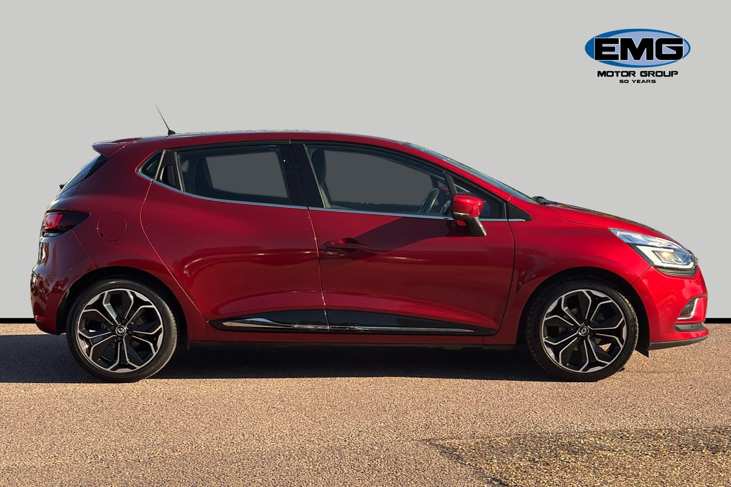 Used Renault Clio 2017 for sale - 76339429: Photo 4