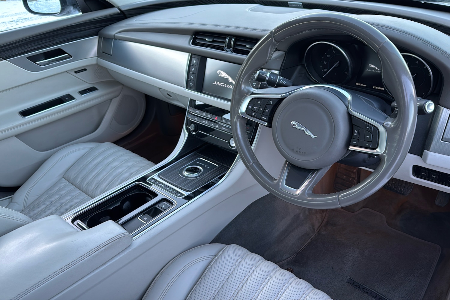 Used Jaguar XF 2017 for sale - 77113983: Photo 10