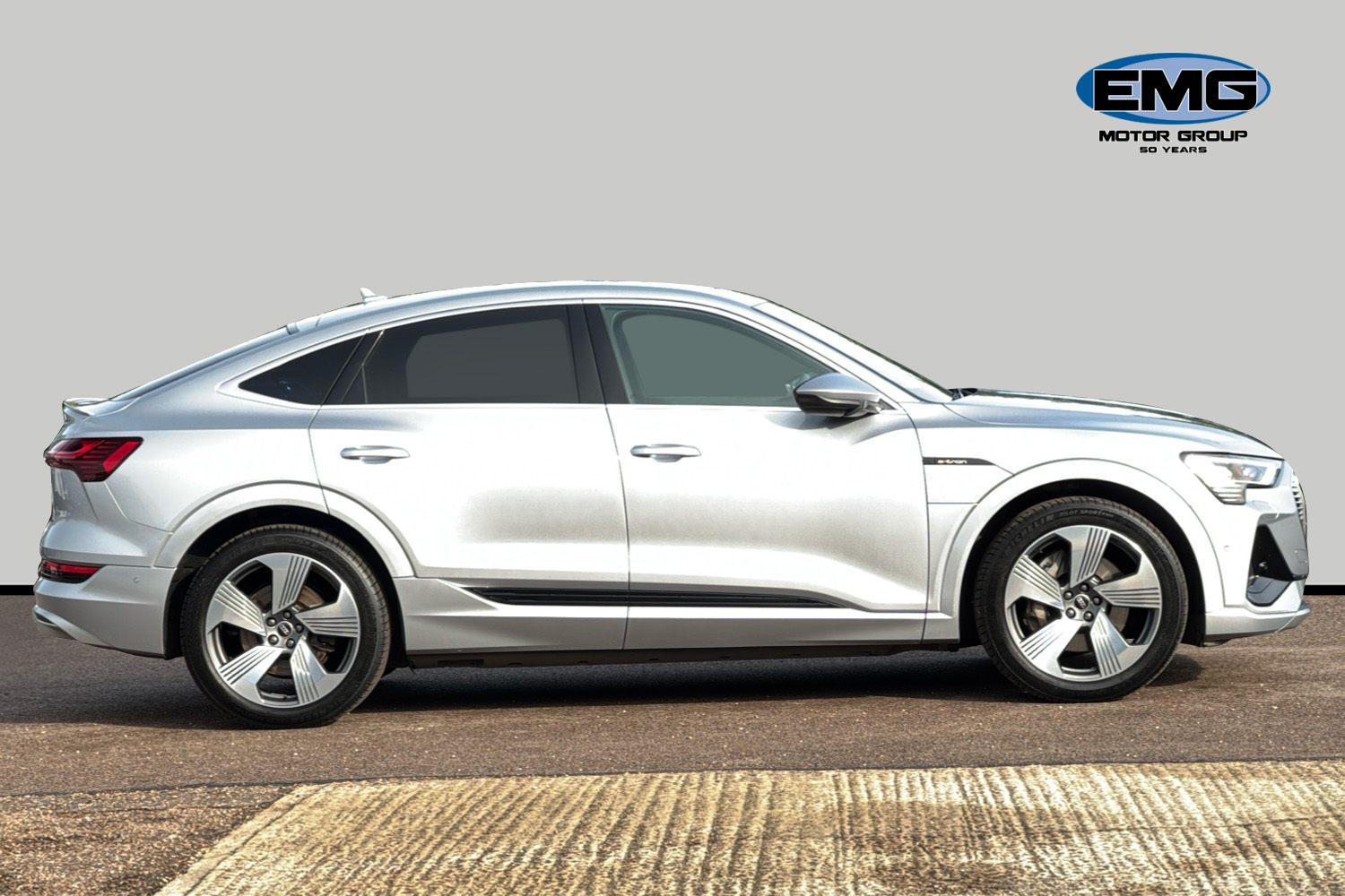 Used Audi e-tron 2022 for sale - 76435994: Photo 4