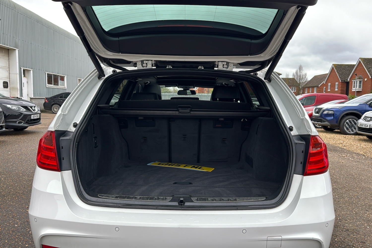 Used BMW 3 Series 2015 for sale - 77601745: Photo 19