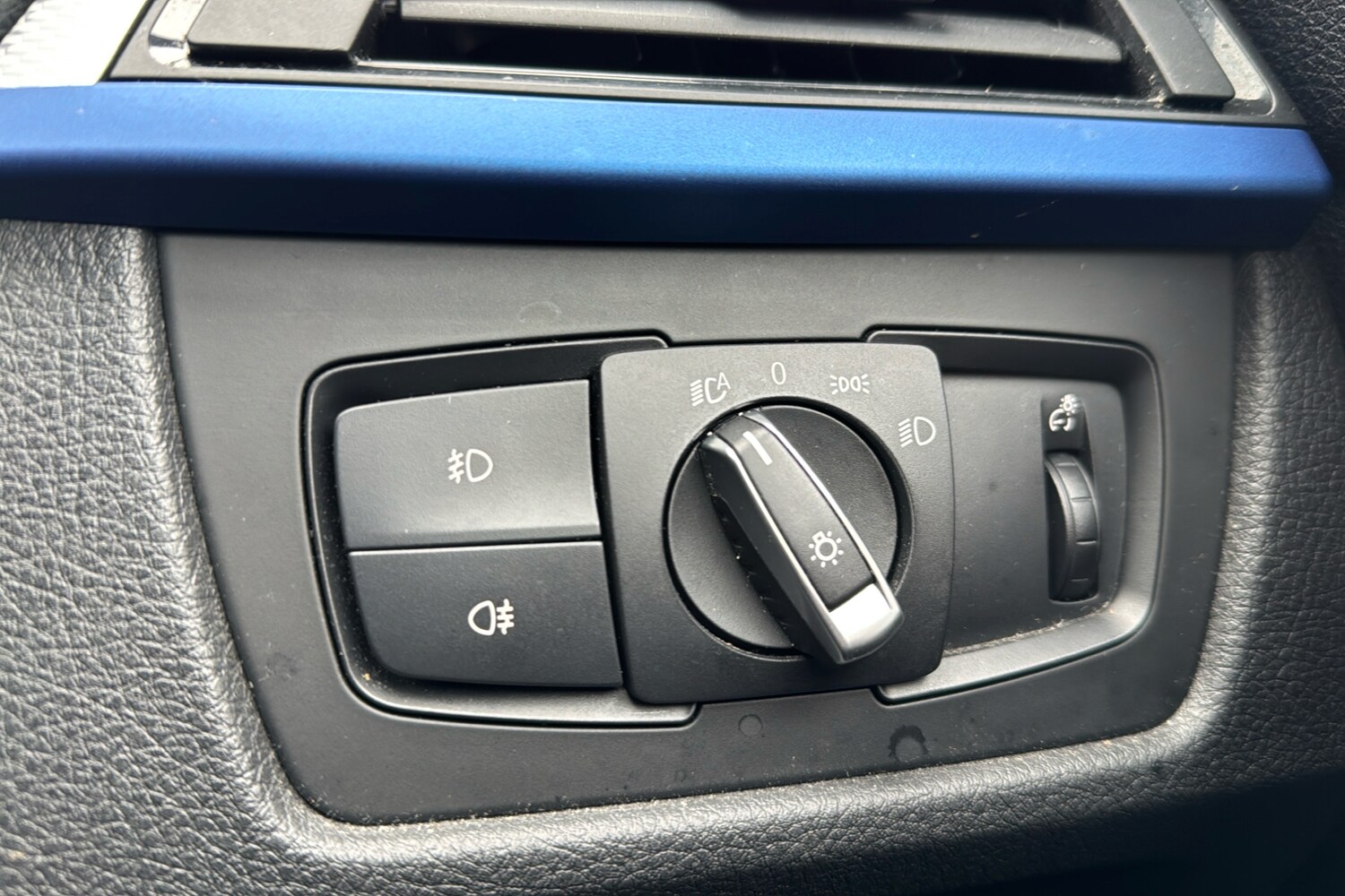 Used BMW 3 Series 2015 for sale - 77601745: Photo 27