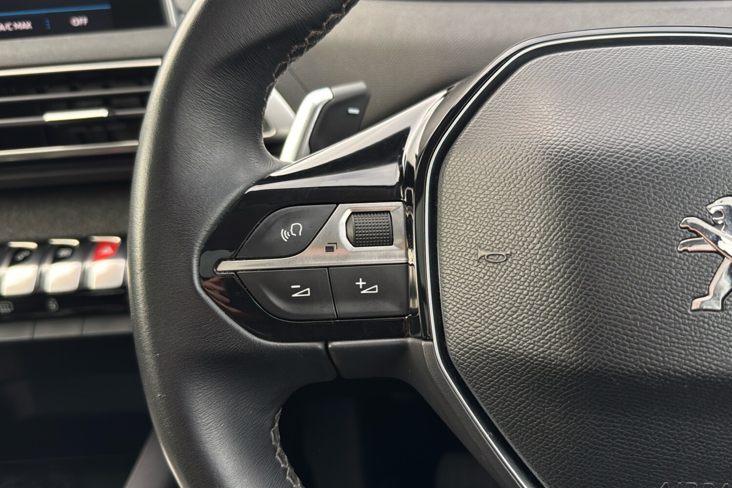 Used Peugeot 3008 2018 for sale - 76133466: Photo 17
