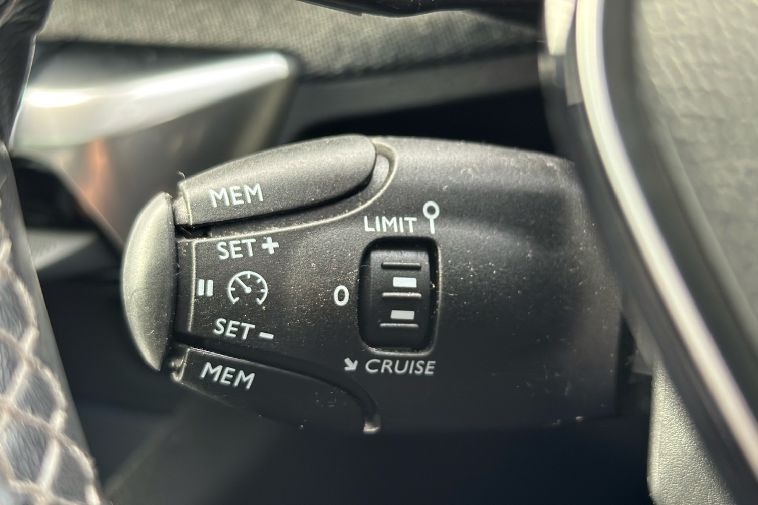 Used Peugeot 3008 2018 for sale - 76133466: Photo 32