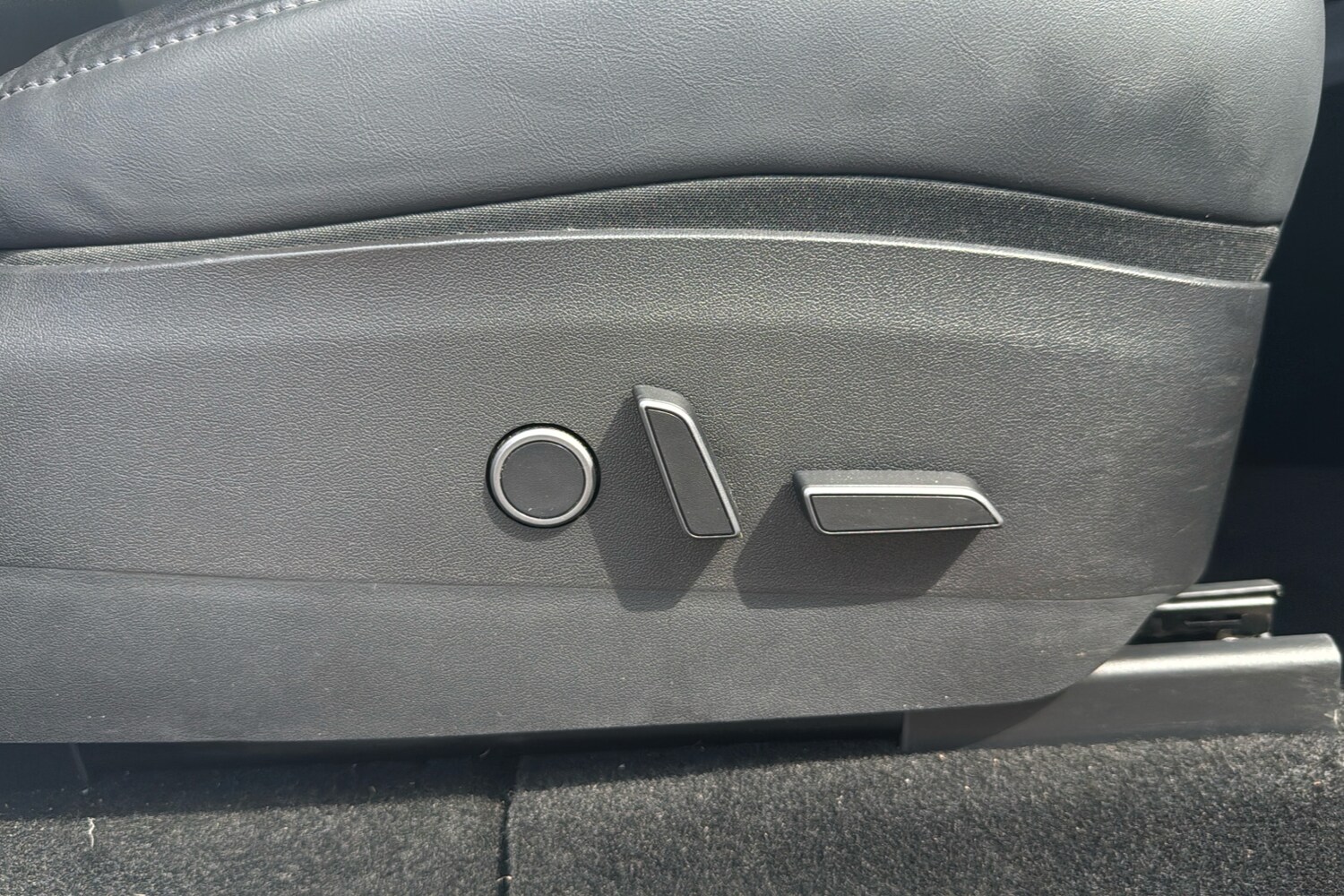 Vehicle 33