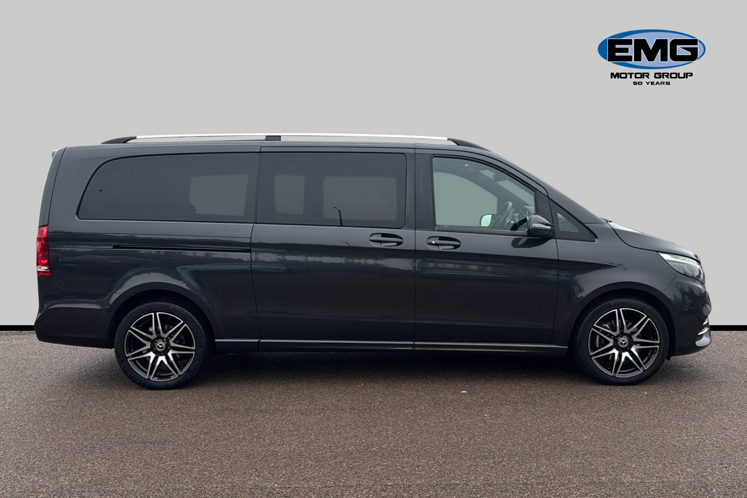 Used Mercedes-Benz V-Class 2023 for sale - 77112674: Photo 4