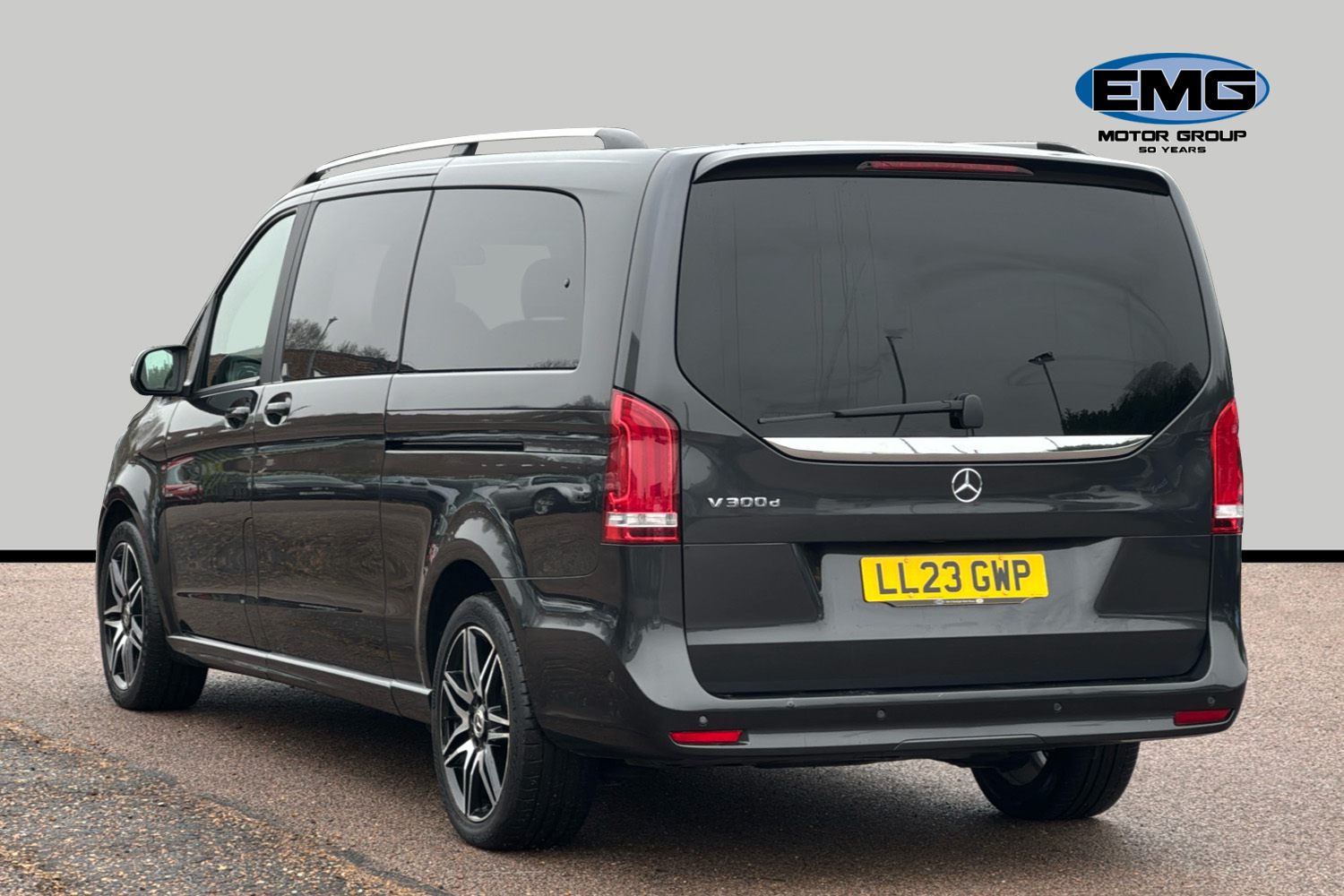 Used Mercedes-Benz V-Class 2023 for sale - 77112674: Photo 5