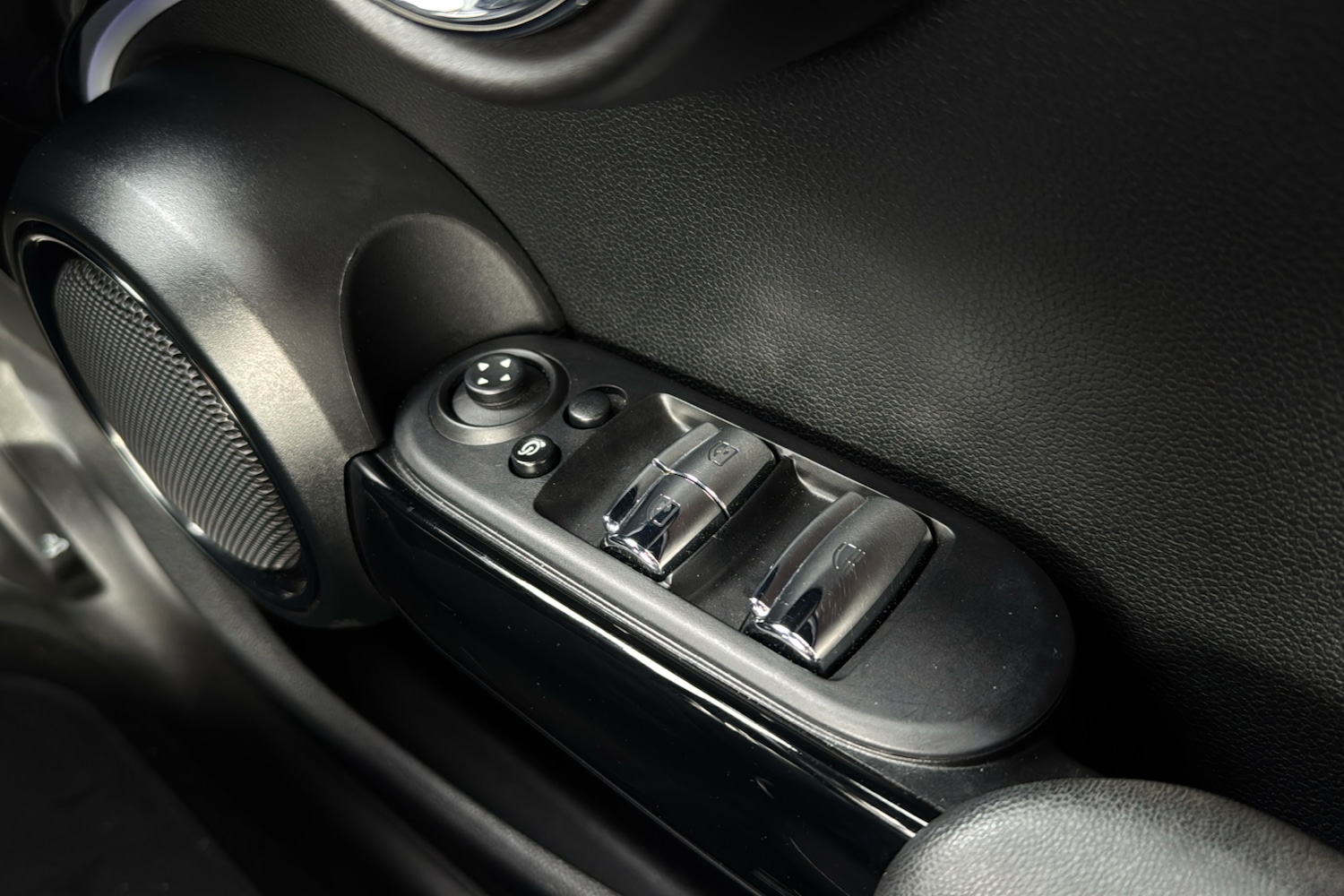 Used MINI Convertible 2021 for sale - 76461092: Photo 22