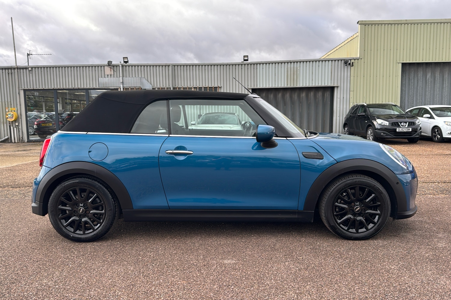 Used MINI Convertible 2021 for sale - 76461092: Photo 24