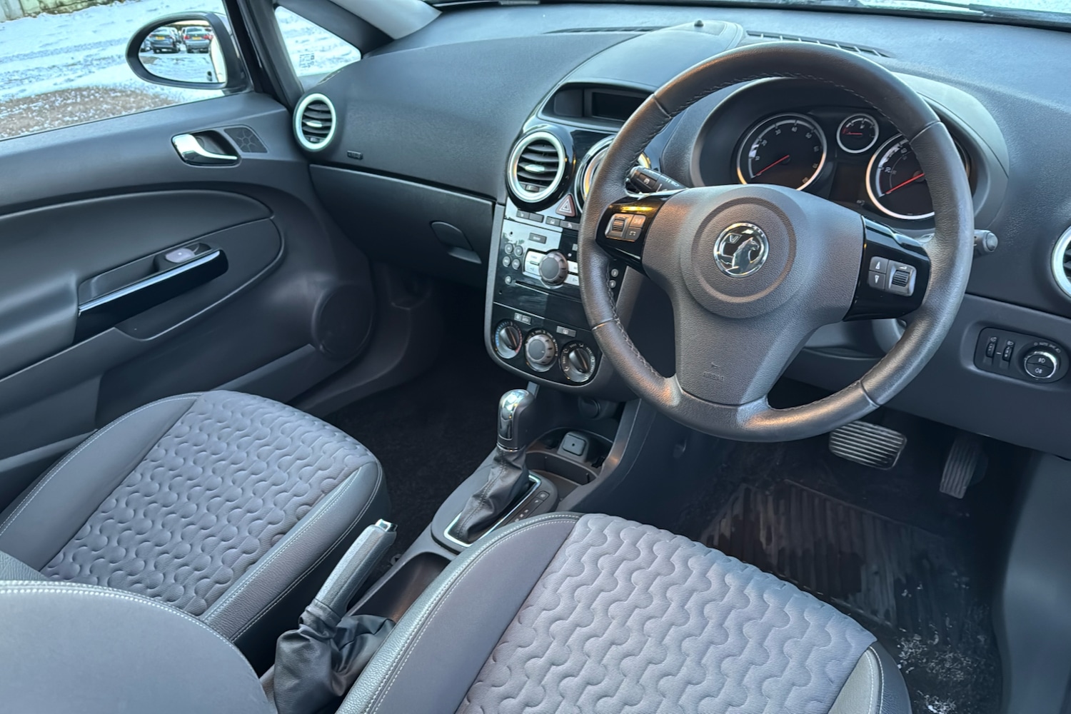 Used Vauxhall Corsa 2014 for sale - 77113997: Photo 10