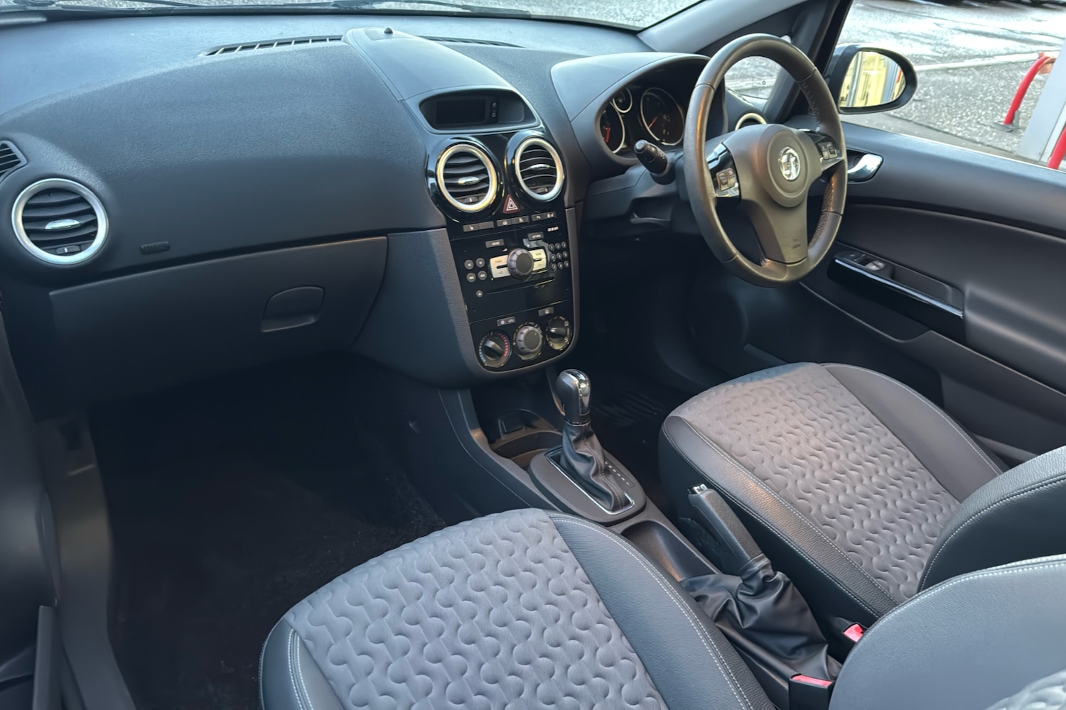 Used Vauxhall Corsa 2014 for sale - 77113997: Photo 11