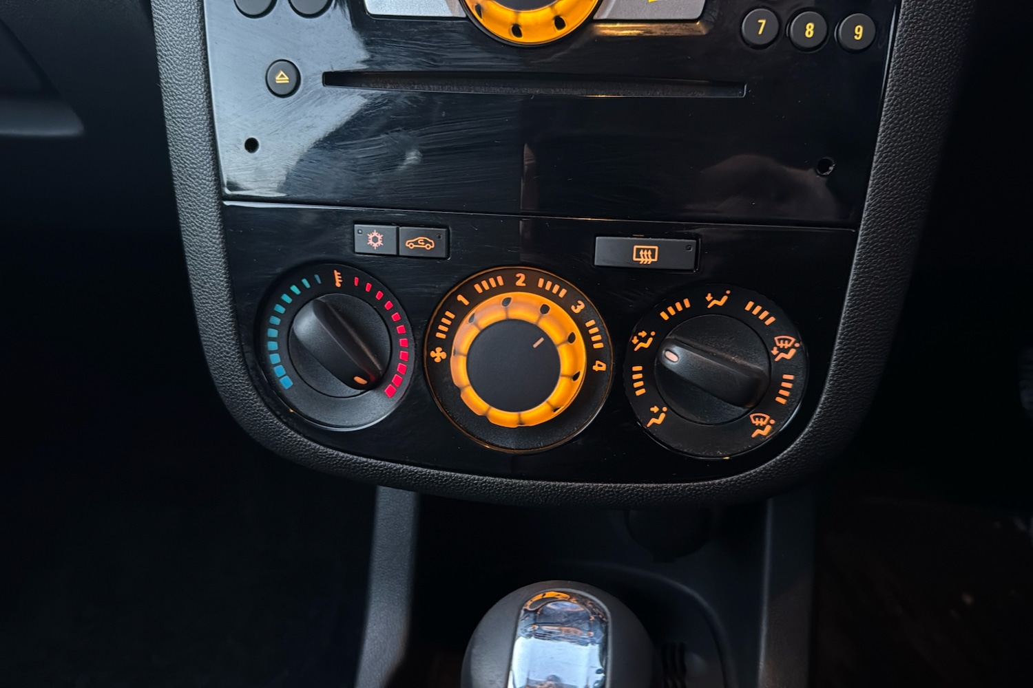 Used Vauxhall Corsa 2014 for sale - 77113997: Photo 16