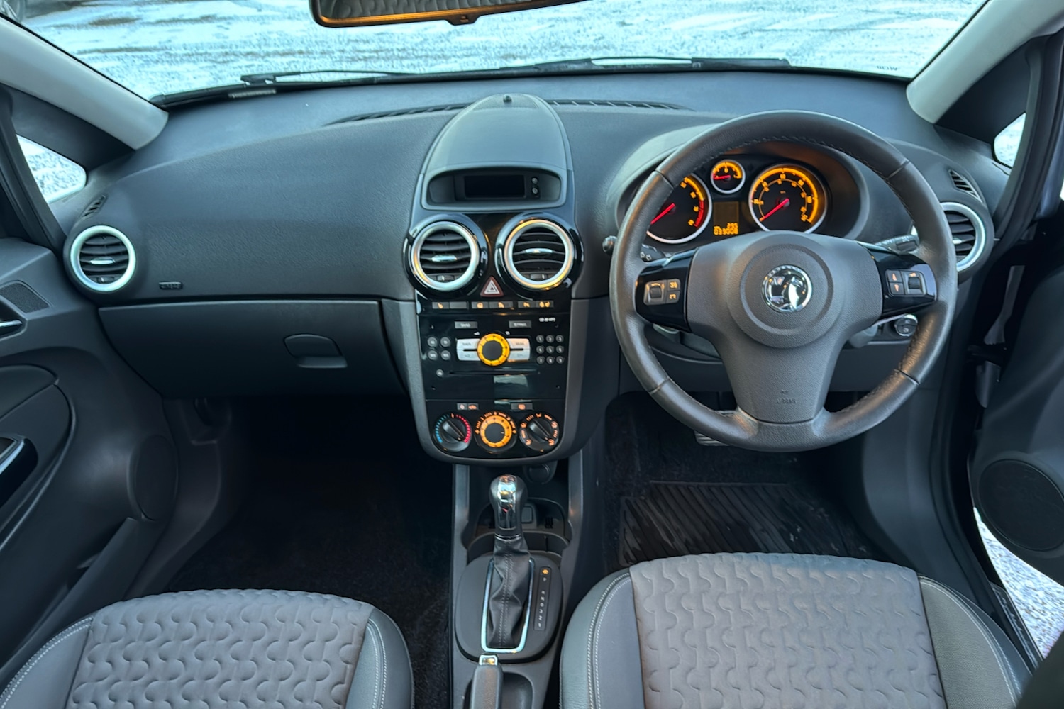 Used Vauxhall Corsa 2014 for sale - 77113997: Photo 9