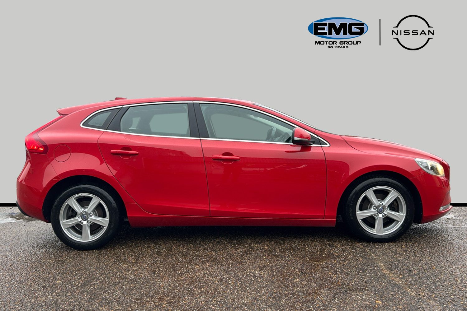 Used Volvo V40 2015 for sale - 77459114: Photo 4