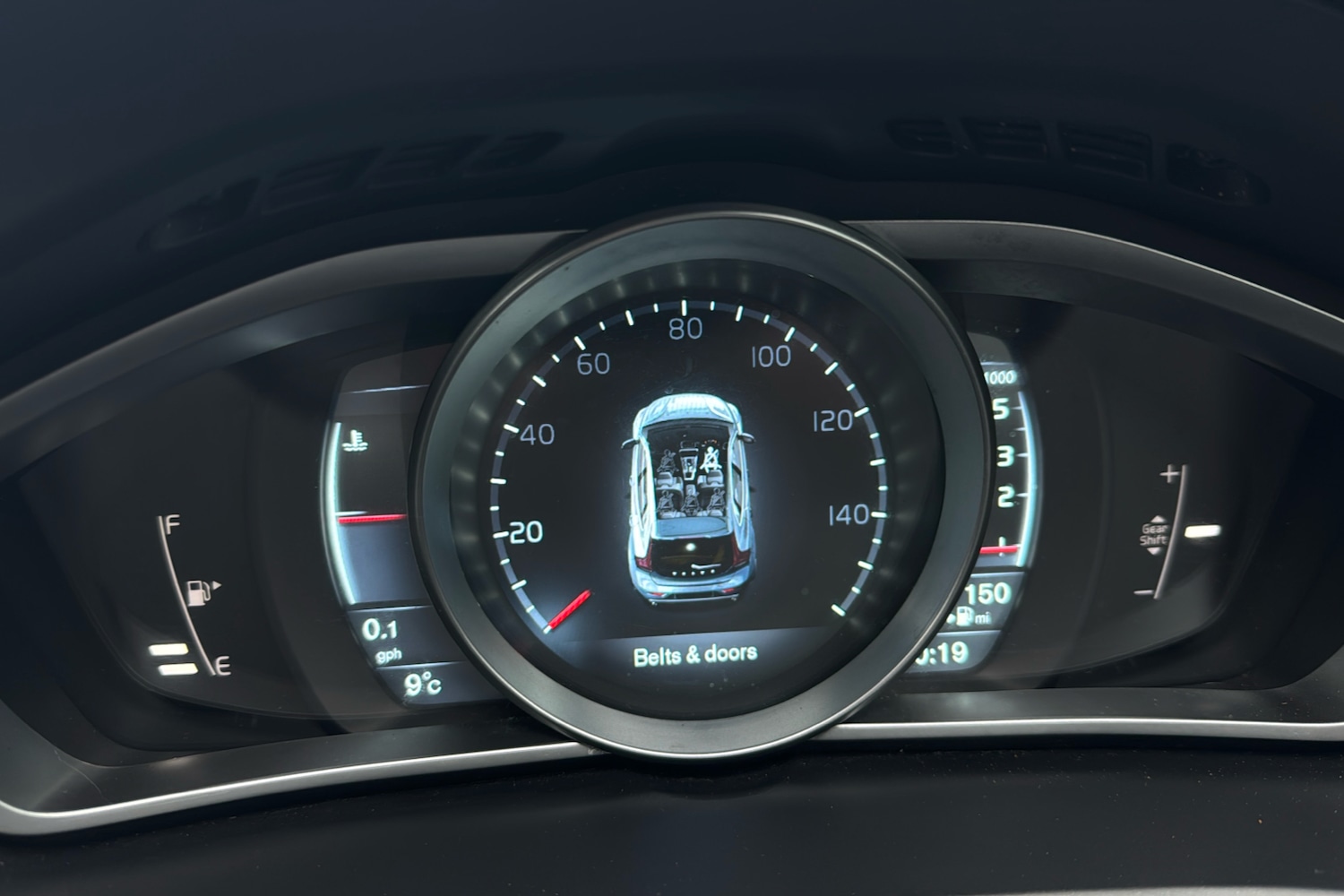 Used Volvo V40 2015 for sale - 77459114: Photo 9