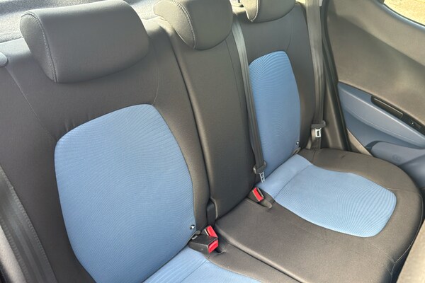 Used Hyundai i10 2016 for sale - 76193703: Photo 12