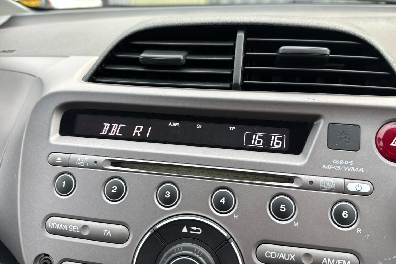 Used Honda Jazz 2011 for sale - 76262598: Photo 21