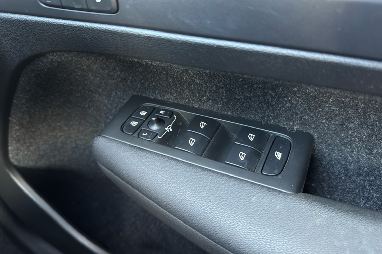 Used Volvo XC40 2020 for sale - 76932090: Photo 15