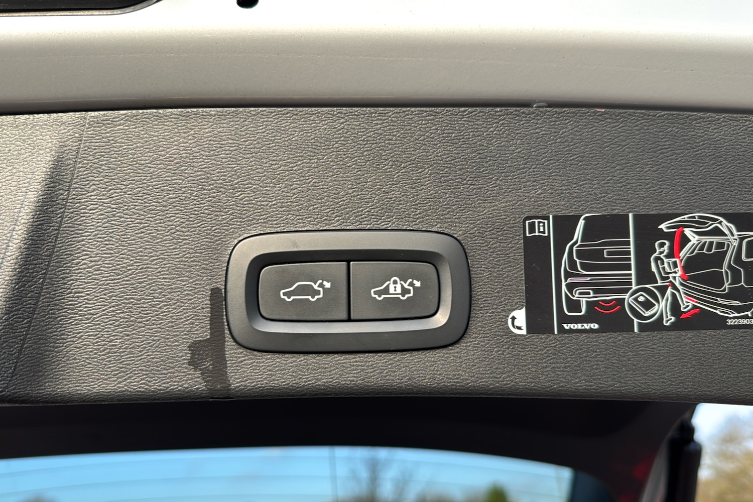 Used Volvo XC40 2020 for sale - 76932090: Photo 42