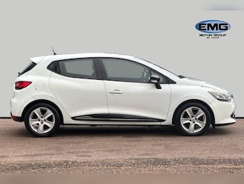 Used Renault Clio 2015 for sale - 77046038: Photo